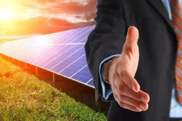 Mitigando os Custos de Energia: Os Benefícios Financeiros da Energia Solar